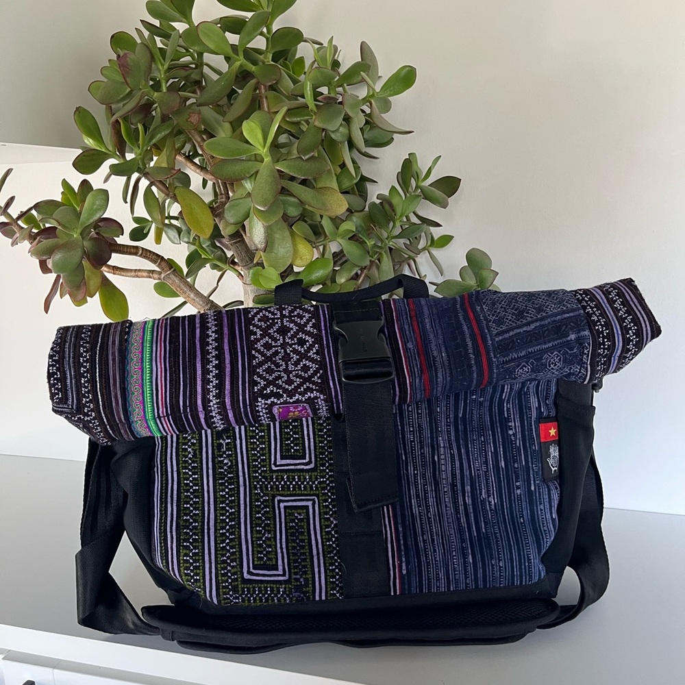 Ethnotek Cyclo Sling Laptop Bag